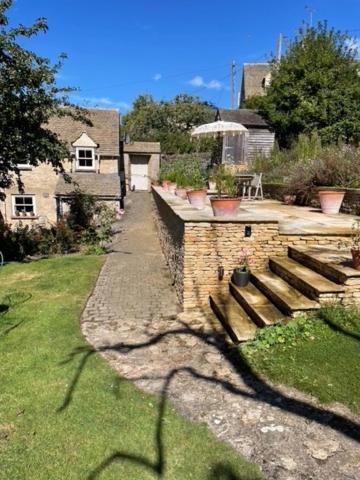 Masons Cottage, An Idyllic Retreat In An Area Of Outstanding Beauty, Close To Blenheim Palace, Oxford & The Cotswolds Stonesfield Экстерьер фото